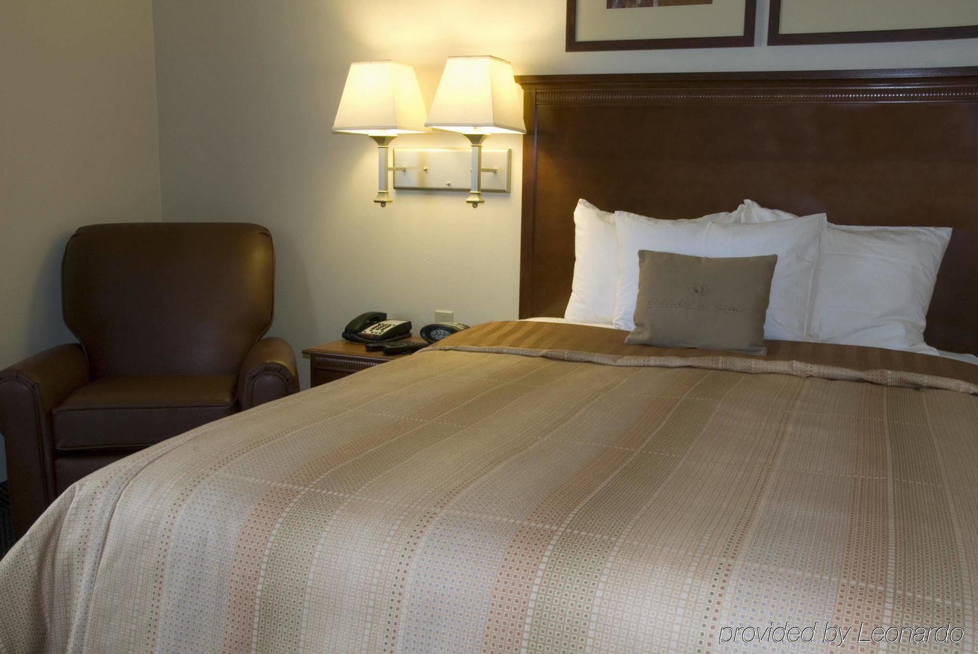Candlewood Suites Springfield South By Ihg Exterior photo